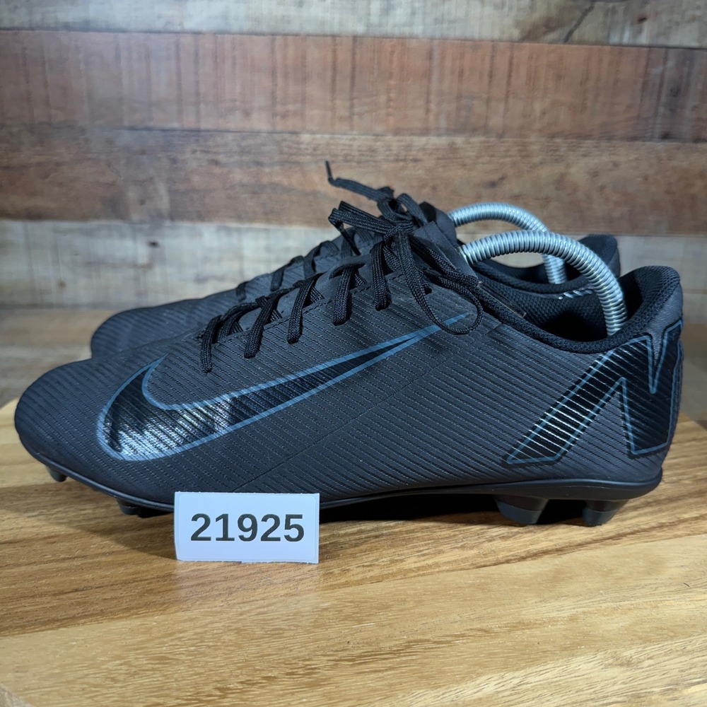 Nike Soccer Cleats Mens 10 Black Mercurial Vapor 16 Club MG FQ8441-002 Cleat